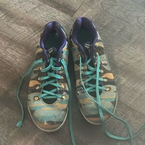 Kobe 9 pop art mens size ten. Pretty beat.